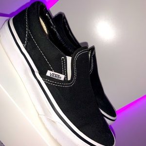USED Black and White Vans (Kids)